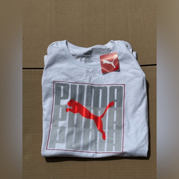 Puma Large Graphic Tee - Picture 1 of 3